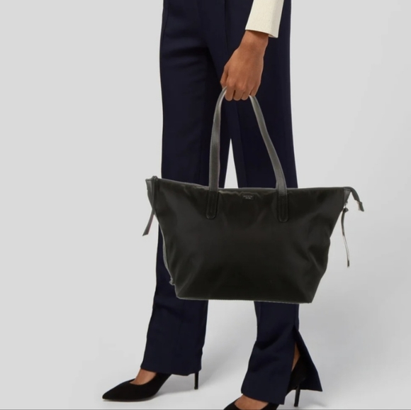 New Botkier New York Bond Black Nylon Zip Tote Bag. - Picture 3 of 16